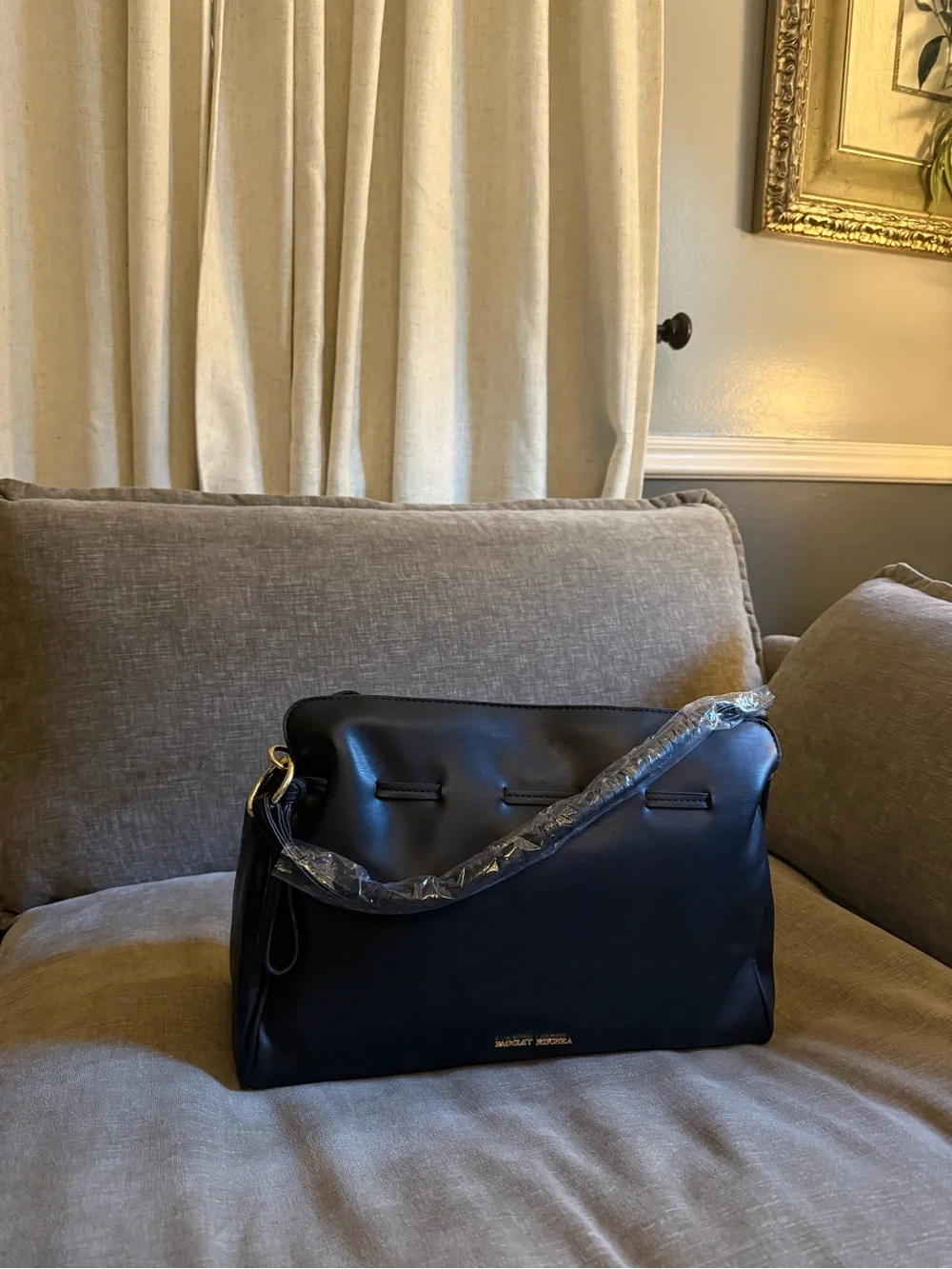 Badgley Mischka smooth black